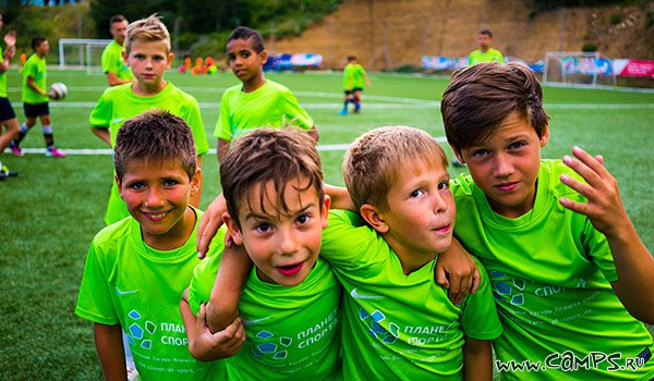«Планета спорта» - летний футбольный лагерь в Крыму